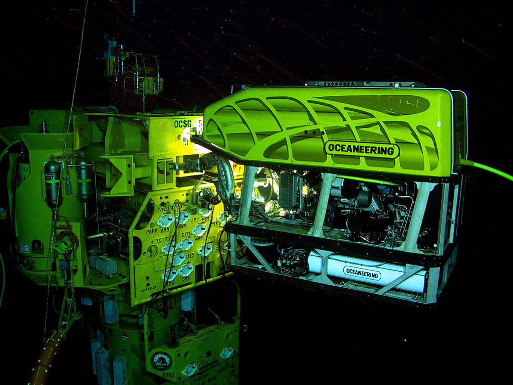 deep sea remotely operated vehicles